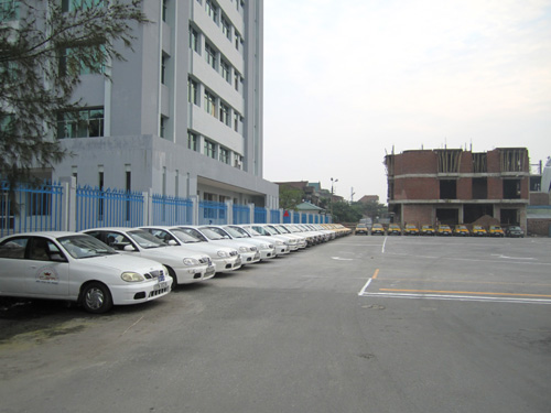 xe-hang-B.jpg